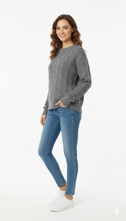 Women's Classic Cable Knit Crewneck